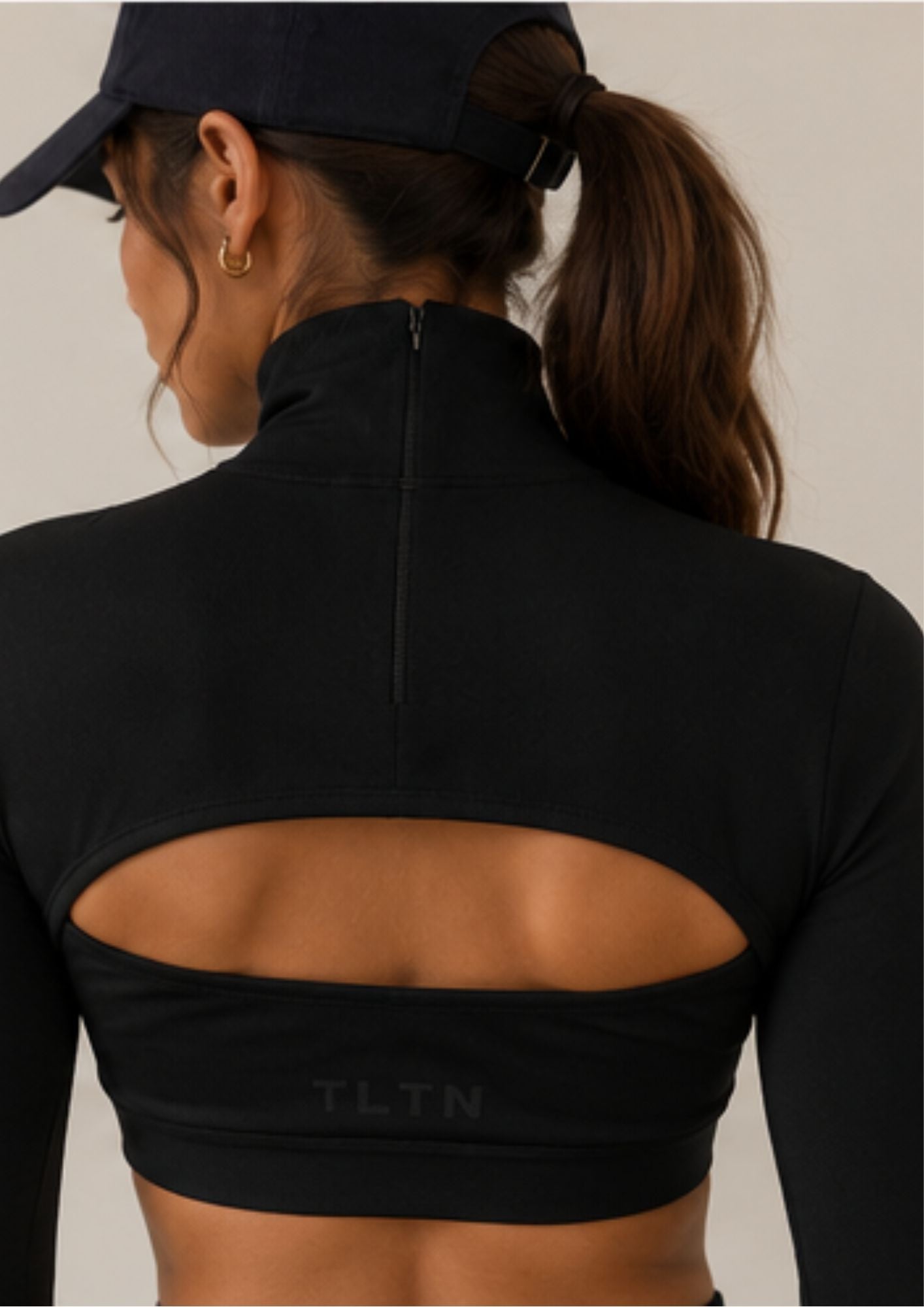 Élan Mock Neck